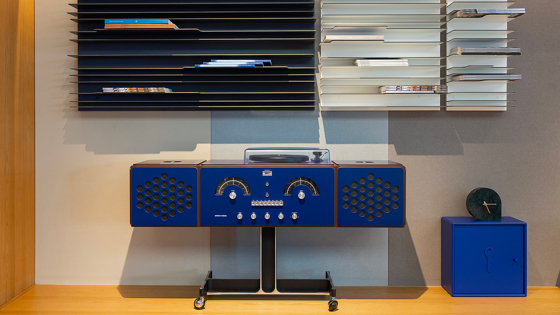 brionvega-radiofonografo-blu-radio-giradischi image 5