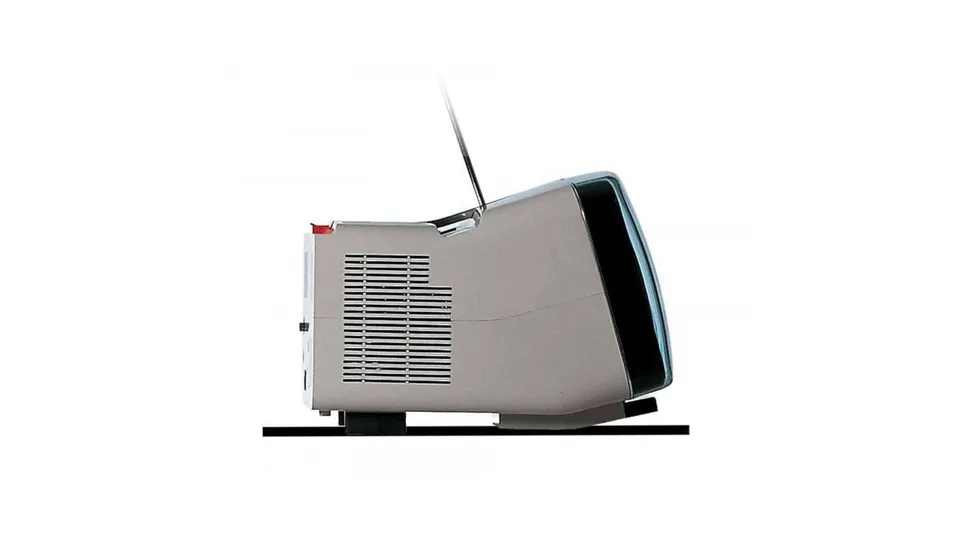 brionvega-algol-radio-portatile-design image 1